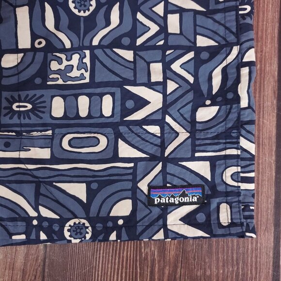 *FLAW* Patagonia Netplus Shells Mens XXL Baggies Shorts New Vision Navy Blue - Picture 8 of 12